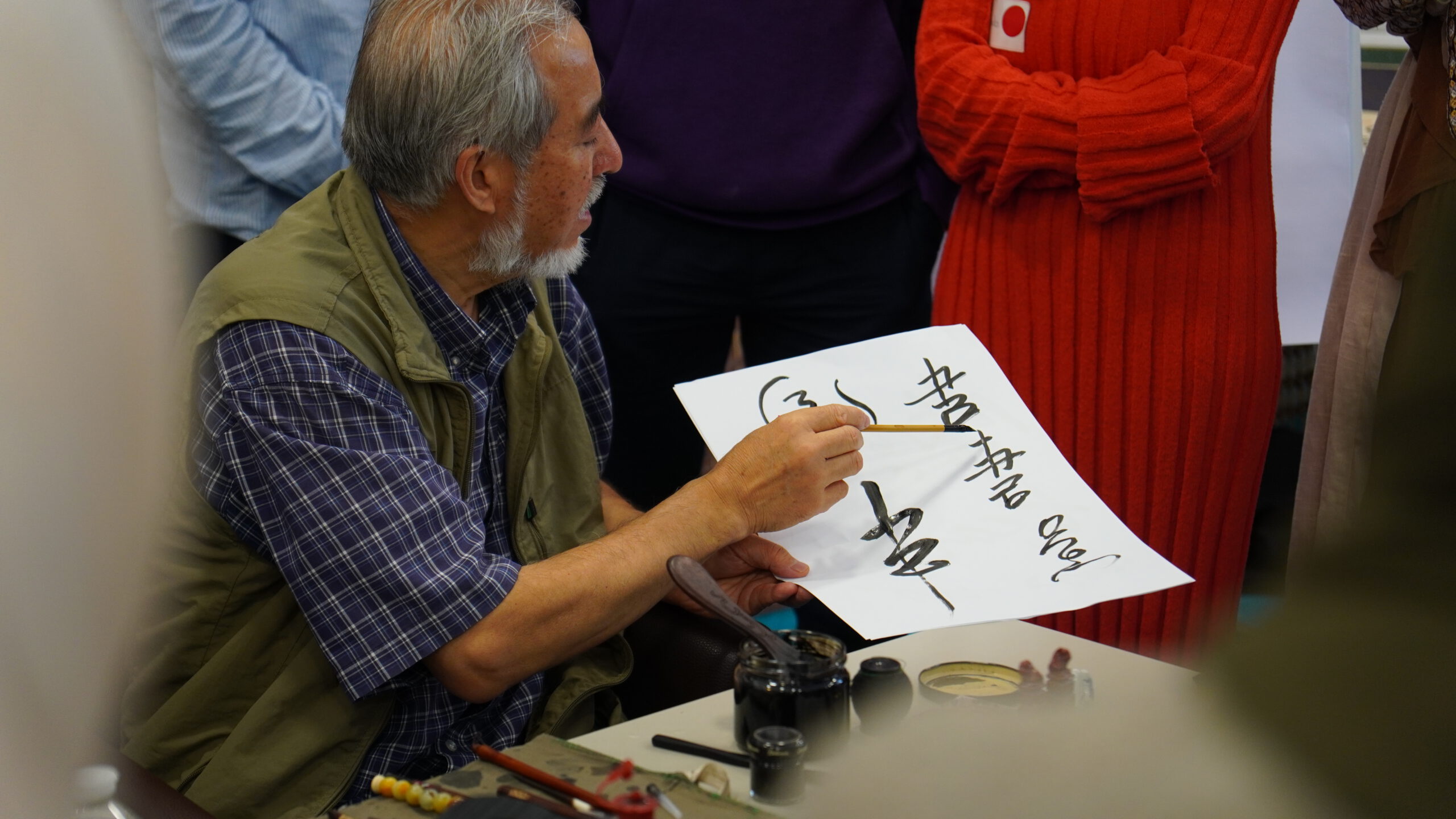 Kalligrafie-Workshop mit Haji Noor Deen